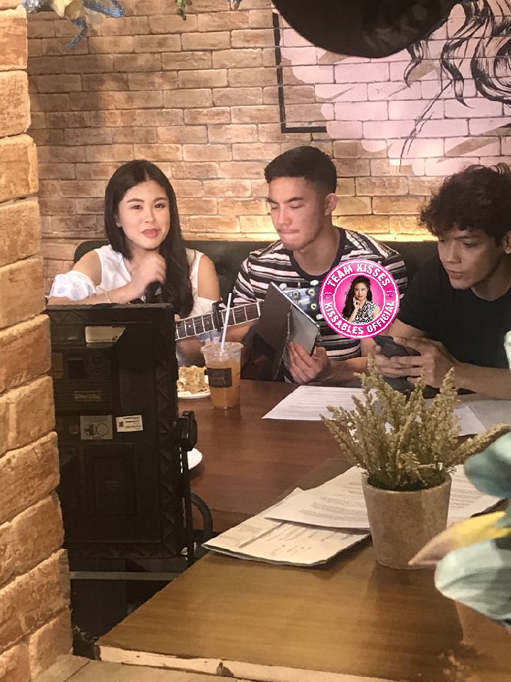 TeamKissesOFC's tweet photo. Congrats for the three of you!!! Galing galing :)
specially to our loves @delavinkisses 

@mor1019 #MORPinoyBiga10 Pretty Boy by Kisses Delavin
-Glendz https://t.co/QBH8vEJ1f0