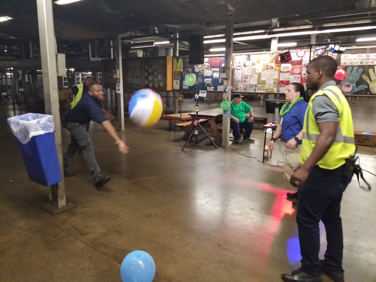 My team <a href="/MarvelLiberus/">ML</a> @SarahThomasUPS warming up before the sort kicking the ball around #SummerBeachBlast #Teamphlsnaps #TogetherWeAreUPS <a href="/ChesapeakUPSers/">Chesapeake UPSers</a> <a href="/JohnEitel2/">John Eitel</a> <a href="/UPSTrayceParker/">Trayce Parker</a> <a href="/LaurenCarroll44/">Lauren Carroll</a> <a href="/EricLinderUPS/">Eric Linder</a> <a href="/BrownDenelle/">Denelle Brown</a> <a href="/EvPuckettUPS/">Evelyn Puckett</a>