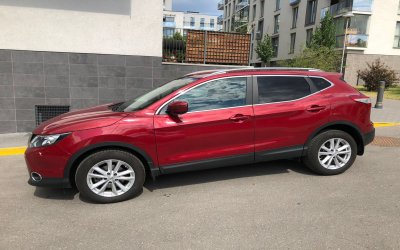 cd_cars's tweet photo. Diplomatic registered Nissan for sale in Vilnius. Check out https://t.co/MAurGdXawE for more information. https://t.co/TZDFYJdszw