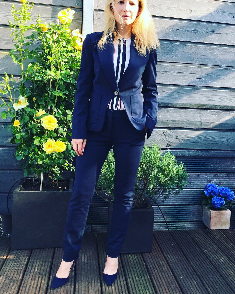 Styles4Work's tweet photo. No boring suit! Going for a client appointment in this blue pant suit with a special jacket in a cutaway style and a striped silk blouse. #_styles4work #styles4work #stylesforwork #clientappointment #fashionblogger #womenswear #womenstyle #dresscode #businesssemiformal https://t.co/3MiktlRcgx