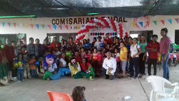 ConafeRuiz's tweet photo. CONAFE RUIZ en el marco del FESTEJO DIA DEL NIÑO, muy emotivo brindando sonrisas, un poco de alegría a los alumnos del CONAFE NAYARIT!!!!!
#MICROS_02_06_08
#SOMOS_FAMILIA!!!!!
#MEMORIAS https://t.co/elcMEz0NK5