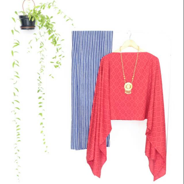 VISBATIK's tweet photo. Saya menjual PAKET RAYA S... seharga Rp461.000. Dapatkan produk ini hanya di Shopee! https://t.co/evDw1BgPjR #ShopeeID https://t.co/NIV7kWxnOt