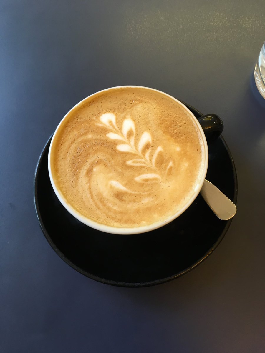 MMcafeLP's tweet photo. Ten Belles, à Paris https://t.co/gJ8rQ0ANIs