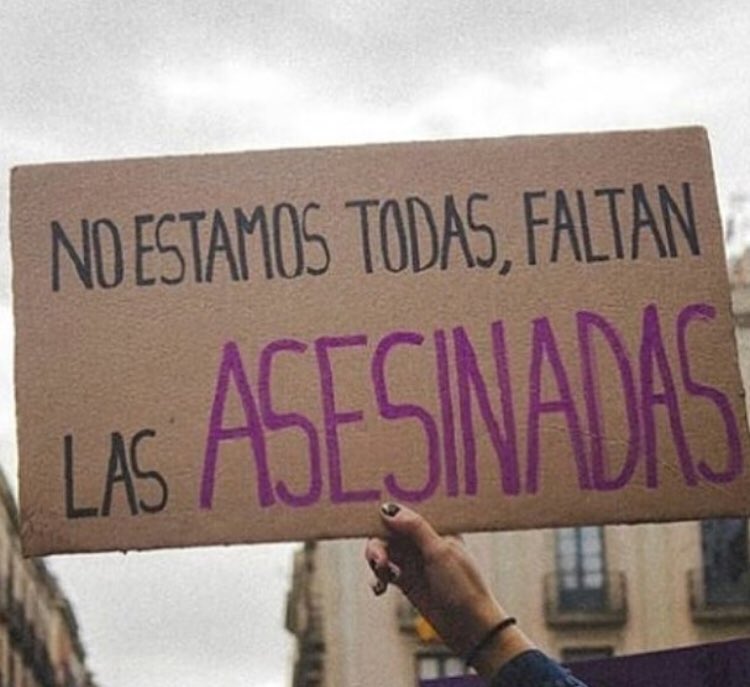 constanzamoreb's tweet photo. Acá estamos mas fuerte que nunca ! 💪🏻 comenzó el matriarcado  ! https://t.co/HOoCrTG3nv