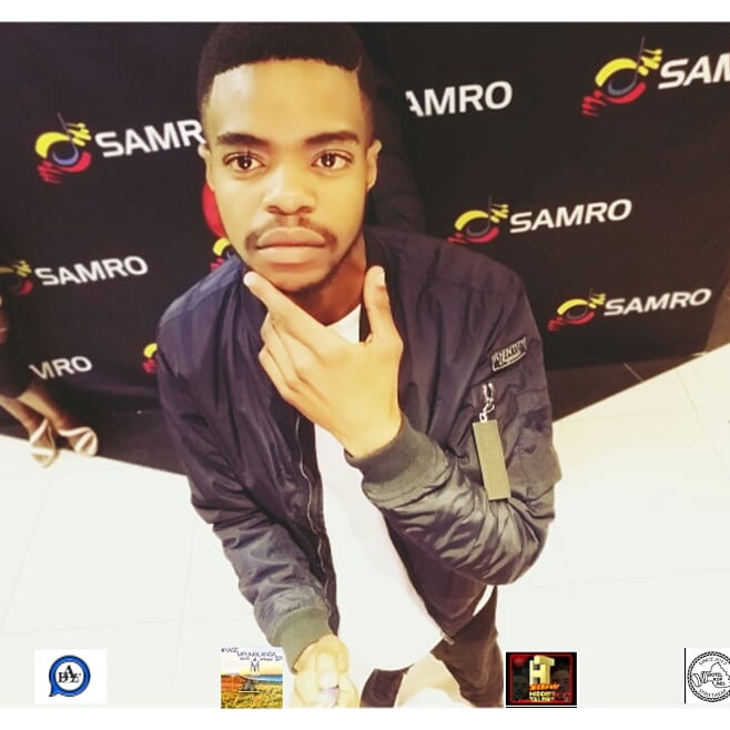 M8Beats04_SA's tweet photo. #NewProfilePic @DopeAssEnt_SA @SAMROMusic #BOTELKOPIND #HiddenTalentEP #YaseMpumalanga @Lunkman_SA https://t.co/O6pHWNlxOh