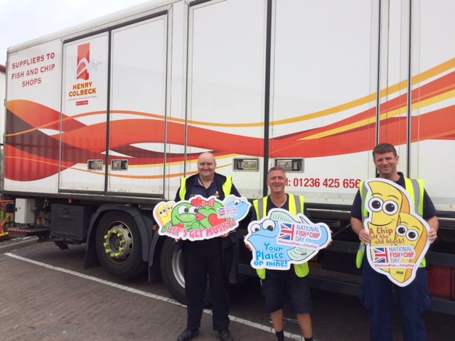 neoda_oils's tweet photo. Our fabulous #nationalfishandchipday #RouteToLondon relay marches ever onwards! Say hello to the lovely people @HenryColbeck Coatbridge! Remember to give us a wave if you see us on or travels! https://t.co/uvinTFATH6