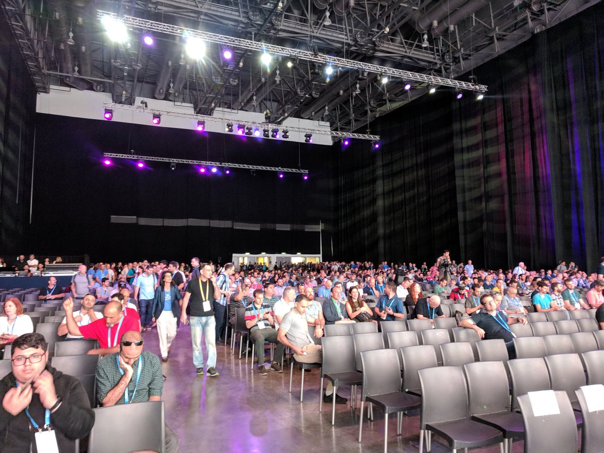 MrDBCross's tweet photo. The hall is filling up for our @GCPcloud keynote. Excited to talk about #gsecurity innovation! https://t.co/TuNooP8ExP