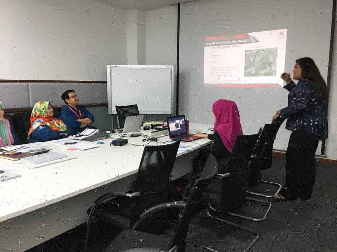 PPESquadron's tweet photo. Alhamdulillah, we're done with our presentation 😊 #PPEEmpire #PPESquadron #PPECenggini👍🏼 https://t.co/0aYS9EGrLa