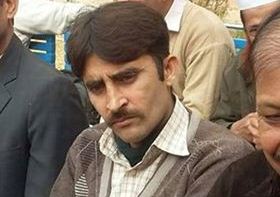 endailypakistan's tweet photo. Around 80 girls ‘molested’ by an #examiner during biology practical exam.
https://t.co/Fad6womakl
#PunishSadatBashir #SadatBashir #SabaAli #TimesUp #MeToo https://t.co/VKiyO26aBe