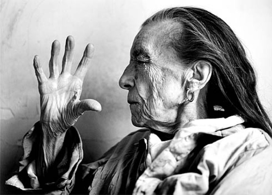 Portrait of Louise Bourgeois, 1997 by photographer Annie Leibovitz #womensart
