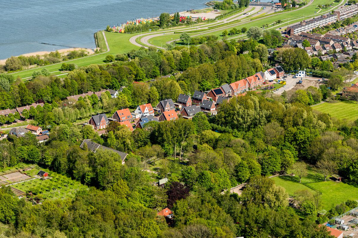 Wonen in het groen? Bij <a href="/Wilgentuinen/">Wilgentuinen</a> kan dat! Unieke kans: aanstaande zaterdag (2 juni) kunt u tijdens de @dagvandebouw een kijkje nemen in een reeds opgeleverde en bewoonde woning. Komt u ook? wilgentuinen.nl