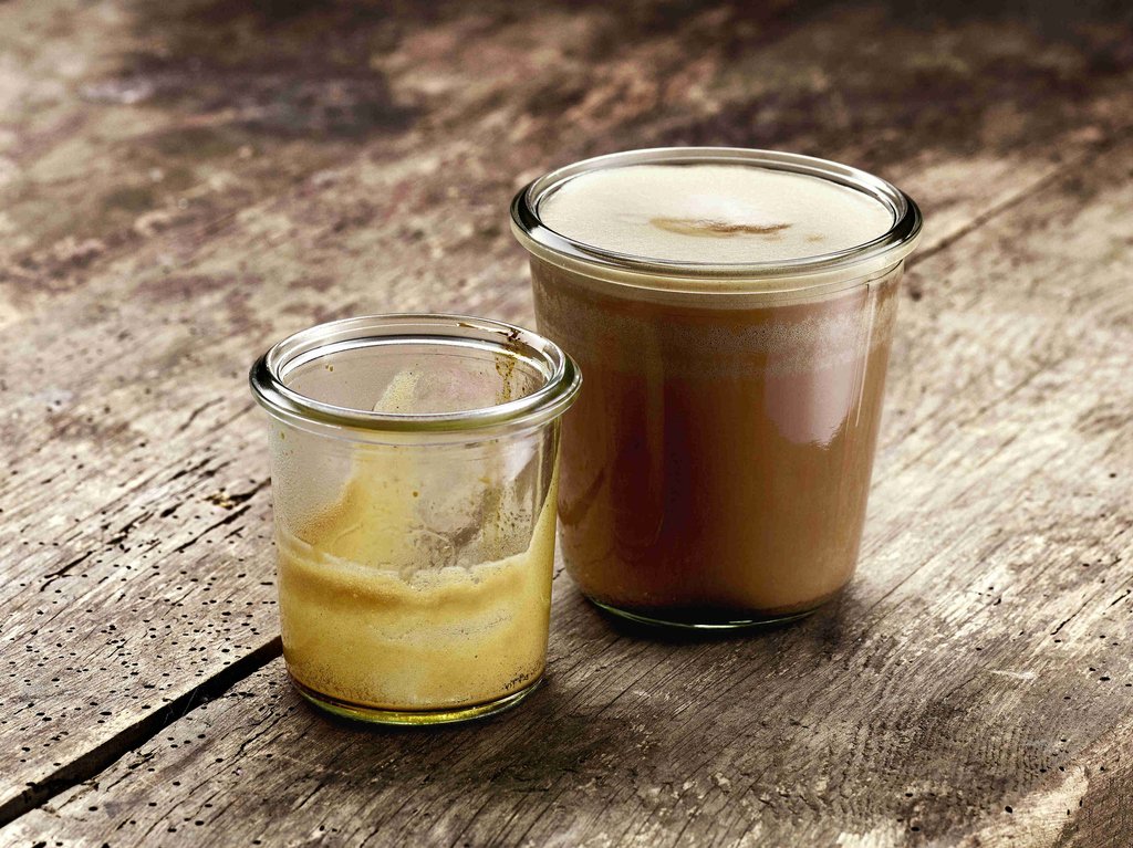 HelloGoodSip's tweet image. Kick-start the day in Western Style. Try a Cowboy Chai. Simply add an espresso shot (or two) to your Mumbai Railway Chai and you are boosted.
#chai #cowboychai #chailatte #espresso #mumbairailwaychai #masalachai