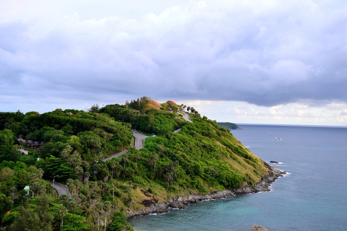 phuketnow's tweet photo. Outstanding View from Promthep Cape &amp; Windmill Viewpoint
https://t.co/rtAYenis7K

#Promthep_Cape
#Windmill_Viewpoint
#Phuket
#Phuket_Sunset
#Thailand https://t.co/JeT6z8lSzU