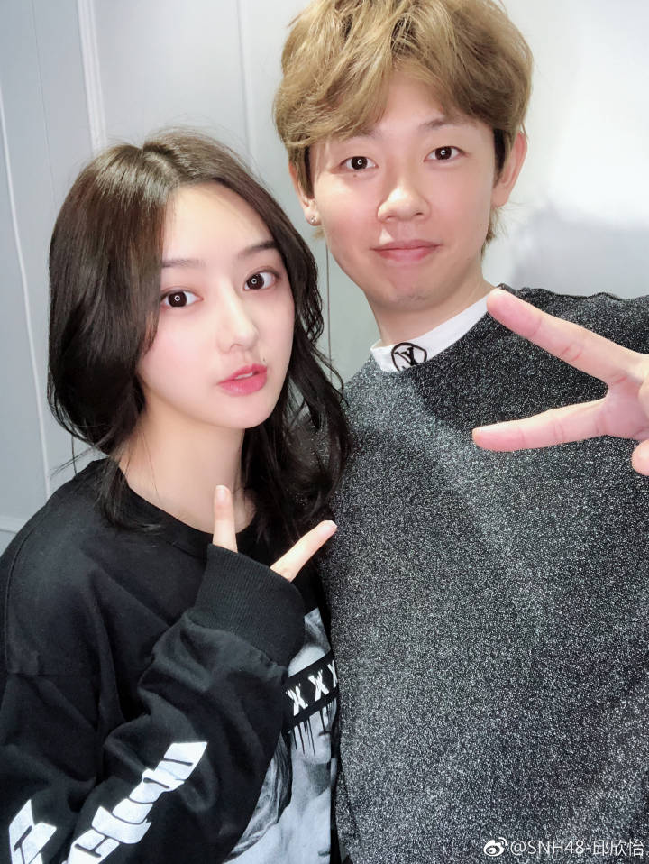 STYLE7_WAwan's tweet photo. 染了一個美美的髮色工作去啦～謝謝 #taka丰仓隆志  身體稍微好點就耐不住性子了，想吃吃吃把瘦的都養回來!  又要小圓臉了😔😞 https://t.co/u3stzBehAb