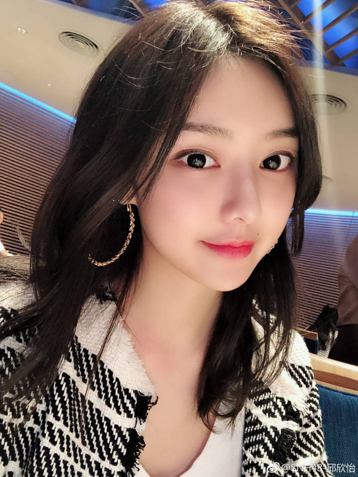 STYLE7_WAwan's tweet photo. 染了一個美美的髮色工作去啦～謝謝 #taka丰仓隆志  身體稍微好點就耐不住性子了，想吃吃吃把瘦的都養回來!  又要小圓臉了😔😞 https://t.co/u3stzBehAb