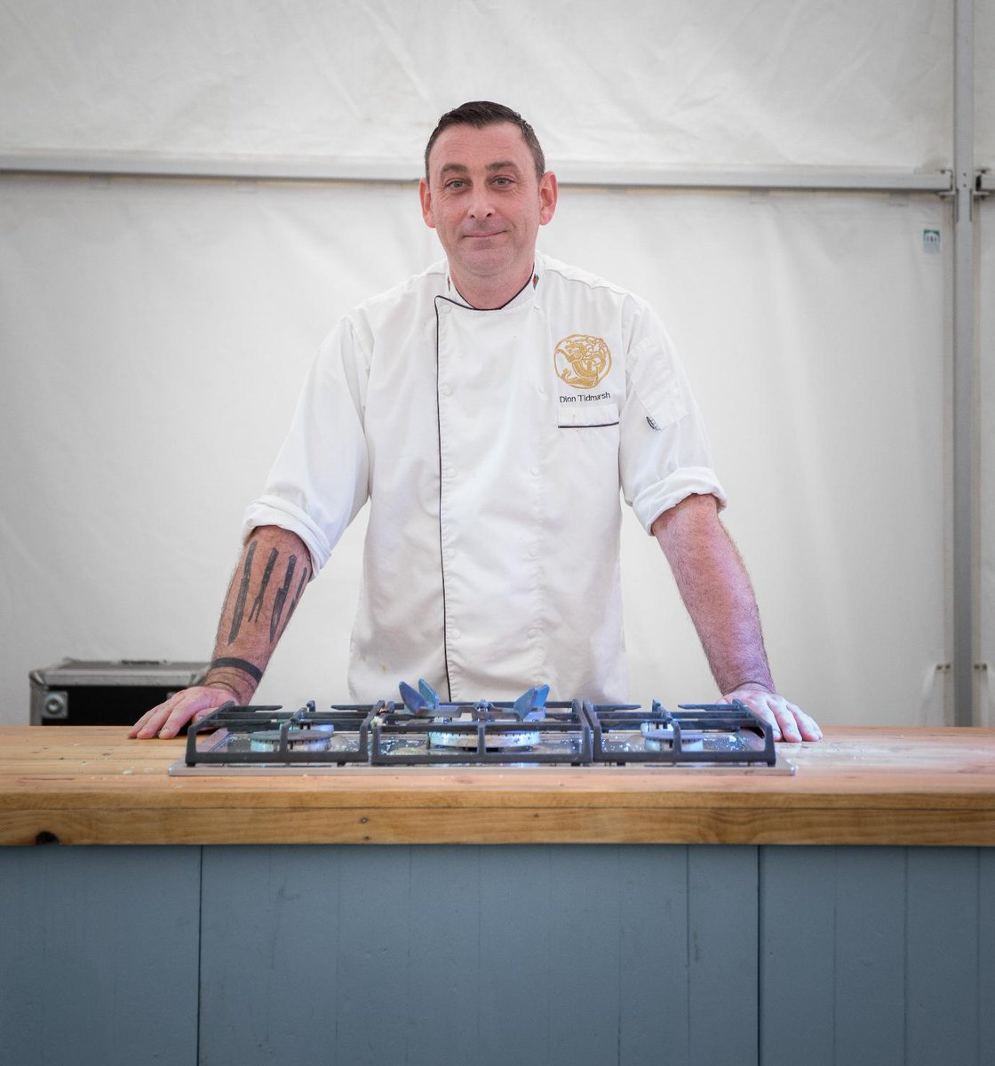 Just 3 days to go to our fabulous chefs cooking up a storm. If you love fine food the front row is the place for you #MonshireFoodFes #DeanWye