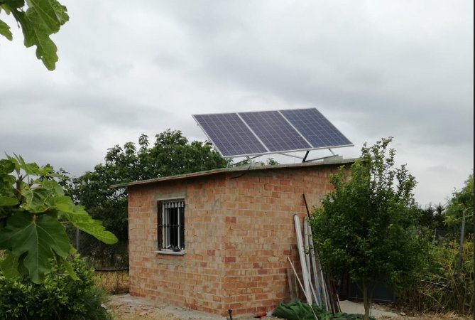 TensolE's tweet photo. ¿Tienes una vivienda rural o en la playa?¿Quieres tener luz de la forma más eficiente y renovable? Llámanos (956 70 83 00) y descubre cómo la energía solar puede hacerte la vida más fácil. #Tensol #fotovoltaica #energíasolar #energiasolarCádiz #sol #buenaenergía https://t.co/Nx26zVFcQ5