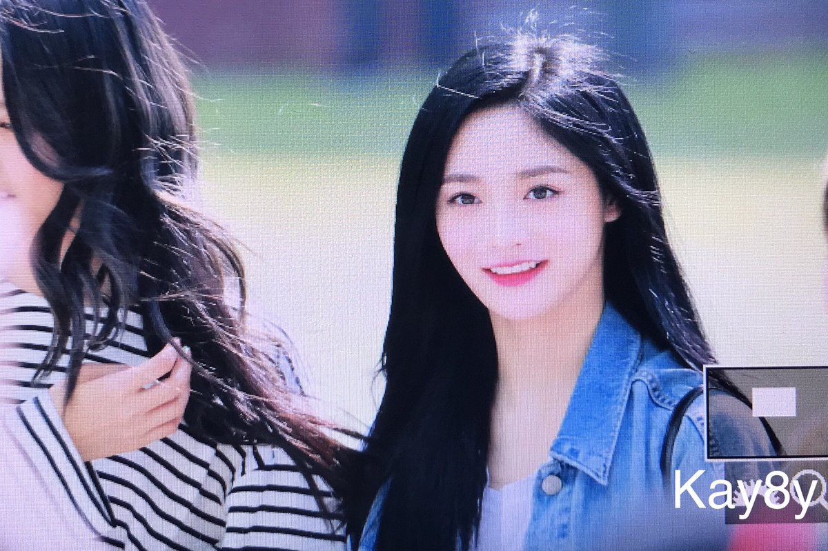 Kay8y_101's tweet photo. 180530 올드스쿨 출근 프리뷰
#결경 #프리스틴 #洁琼 #pristin #Kyulkyung #임나영 #nayoung https://t.co/39yNGzYLr8