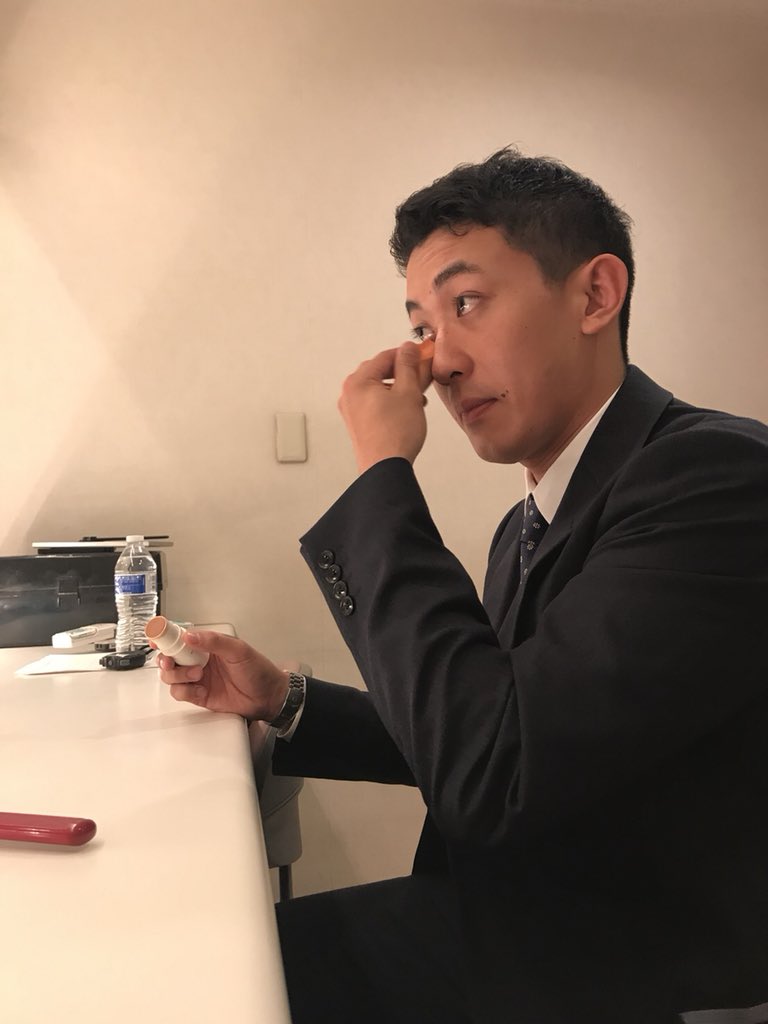 YTSgojidas's tweet photo. こんにちは！
斉藤佑太です！

今日のお昼のニュースで
初鳴き（ニュースデビュー）をしました！

はじめてのメイクや、本番前の姿を撮ってもらいました！笑

緊張のせいか、ニュースは一瞬で終わったような気がしました！

これから
みなさまに沢山見ていただけるよう頑張ります💪 https://t.co/oYlduF6aSs