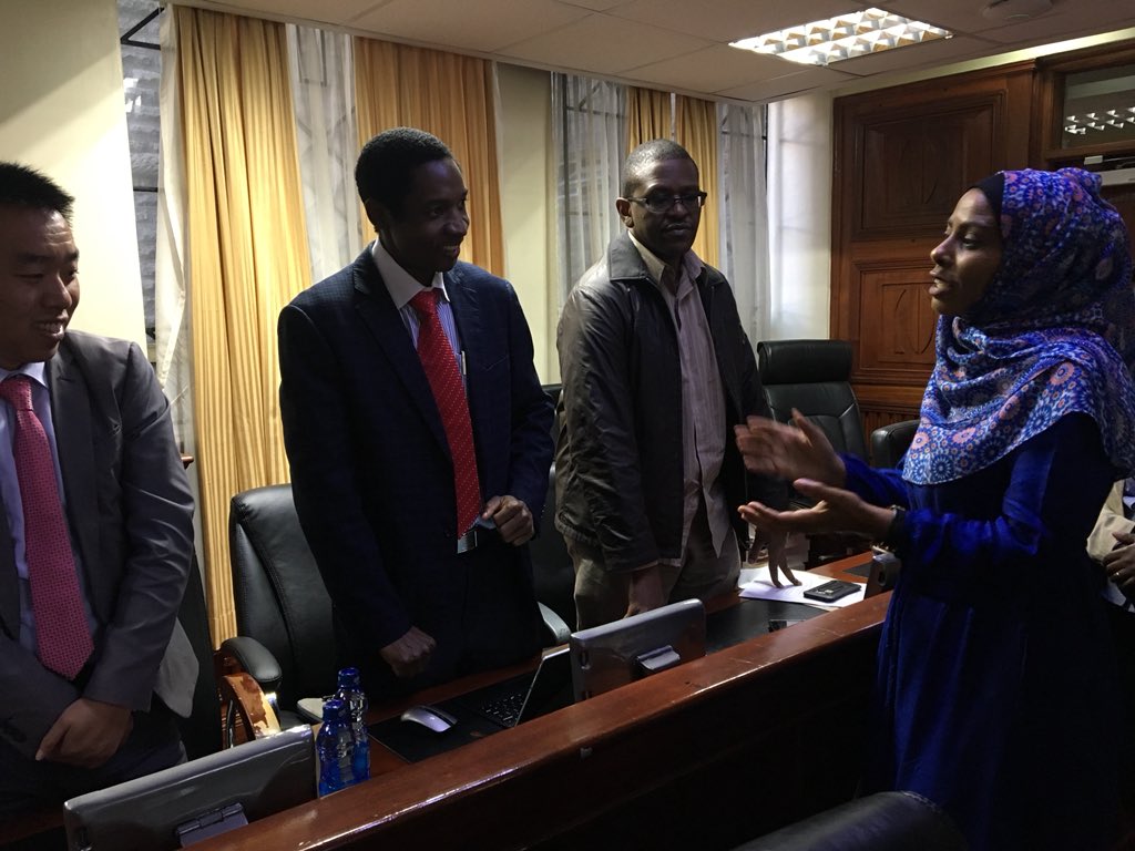 KICTANet's tweet photo. Senator @Ahalake engaging with the team right before meeting with the Senate #TalktoSenate  continues @ggithaiga @lizorembo @Chemu_koech @MercyMutemi  @otienobarrack Harry Delano Stanley Muraya Lawrence Dinga  Cyril Xuliang https://t.co/K3vZoolTHx