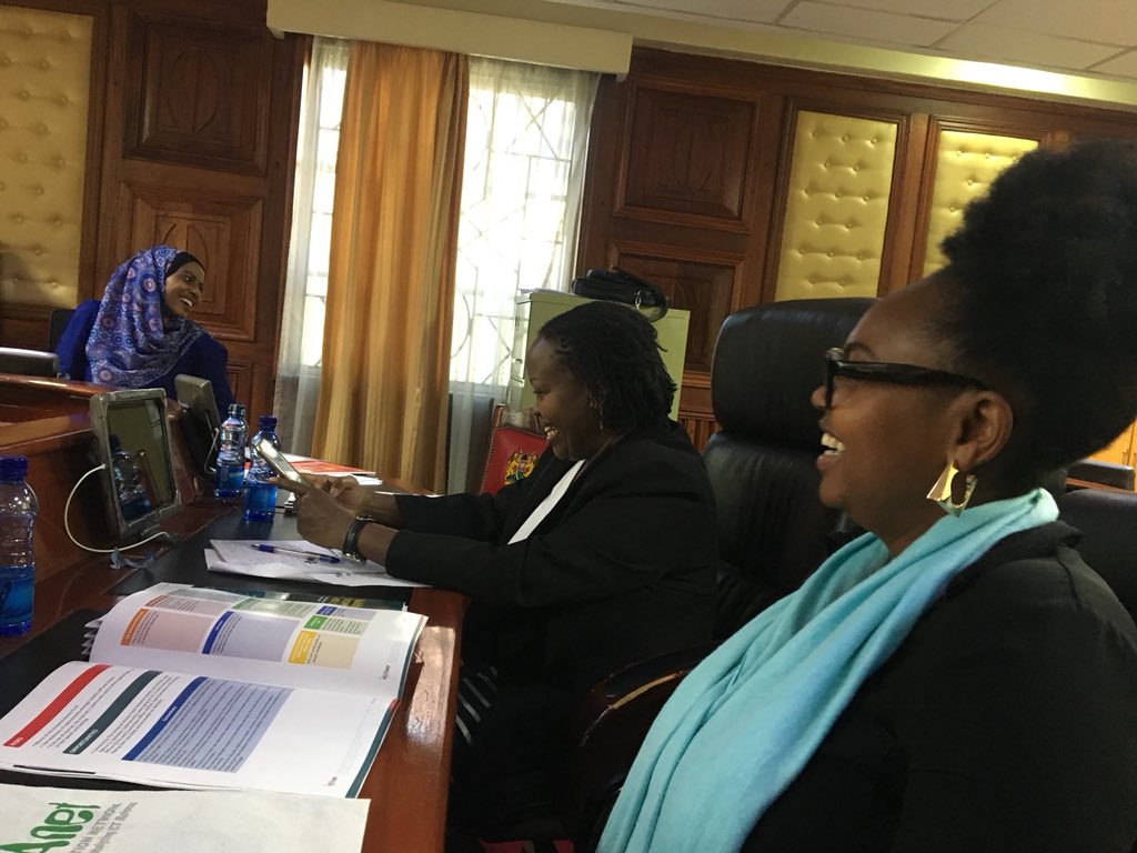 KICTANet's tweet photo. Senator @Ahalake engaging with the team right before meeting with the Senate #TalktoSenate  continues @ggithaiga @lizorembo @Chemu_koech @MercyMutemi  @otienobarrack Harry Delano Stanley Muraya Lawrence Dinga  Cyril Xuliang https://t.co/K3vZoolTHx