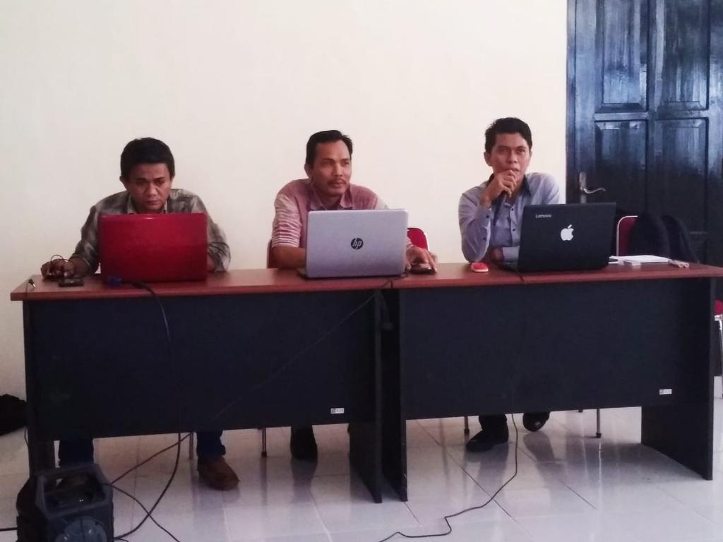 Bakri101072's tweet photo. Rapat Koordinasi P3MD Kabupaten Kepulauan di Aula dinas PMD 
#JelajahDesa2018 
#TPPISelayar 
#PropSulSel 
@jokowi 
@cakimiNOW 
@EkoSandjojo https://t.co/OlyzbMBb5O