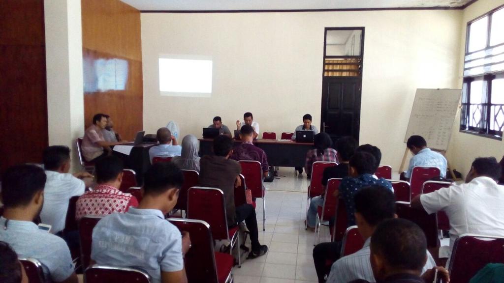 Bakri101072's tweet photo. Rapat Koordinasi P3MD Kabupaten Kepulauan di Aula dinas PMD 
#JelajahDesa2018 
#TPPISelayar 
#PropSulSel 
@jokowi 
@cakimiNOW 
@EkoSandjojo https://t.co/OlyzbMBb5O