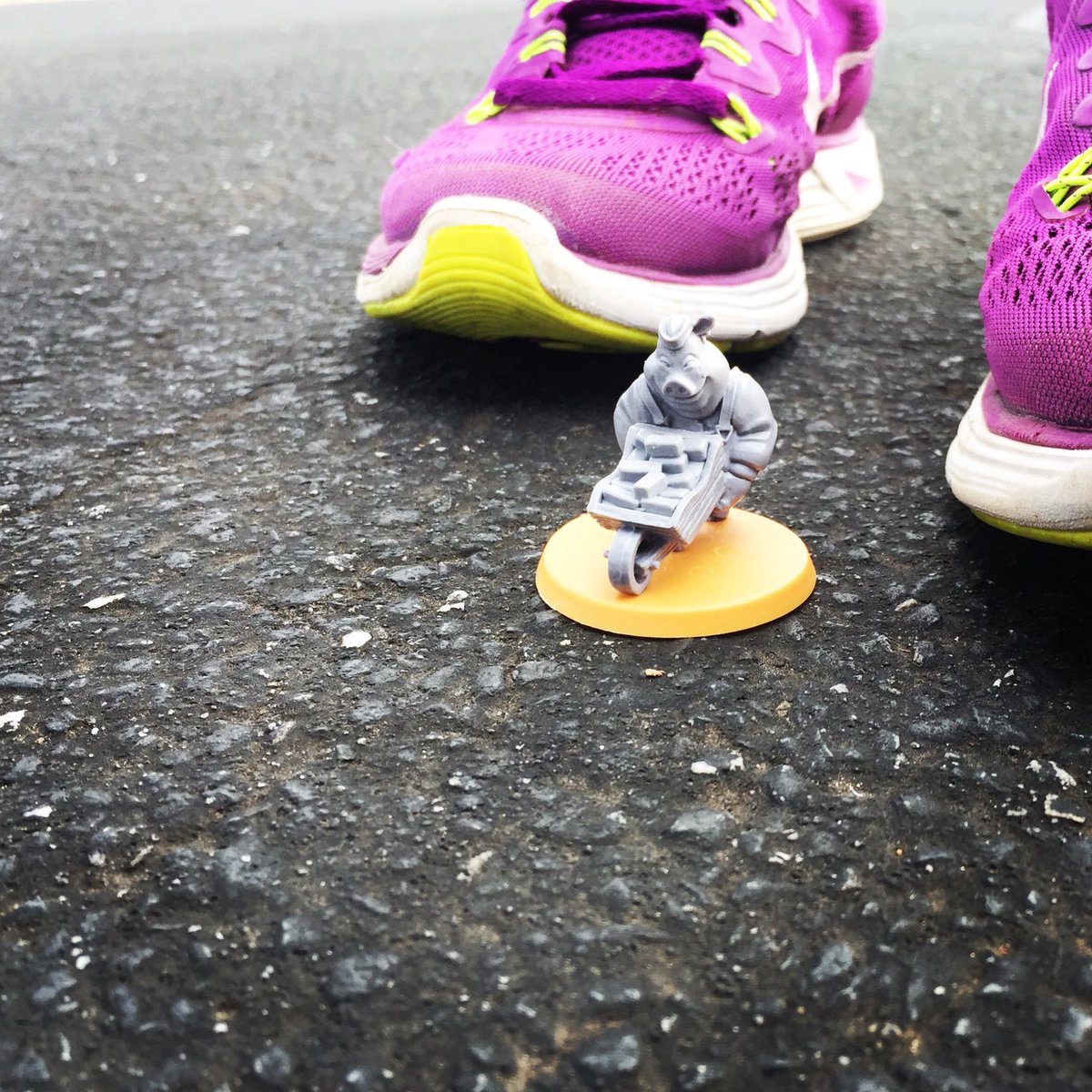TheMotleyGeek's tweet photo. The newest member of the #MotleyMeeple crew, #OneEarPig has left #TheGrimmForest for some exercise
#humpday @DruidCityGames #TimEisner #KickstarterGames #ThreeLittlePigs #SetCollection #TheMotleyGeek #geek #tabletop #boardgames #bgg #桌遊 #miniature #miniatureadventure https://t.co/7zSEXvCB7S