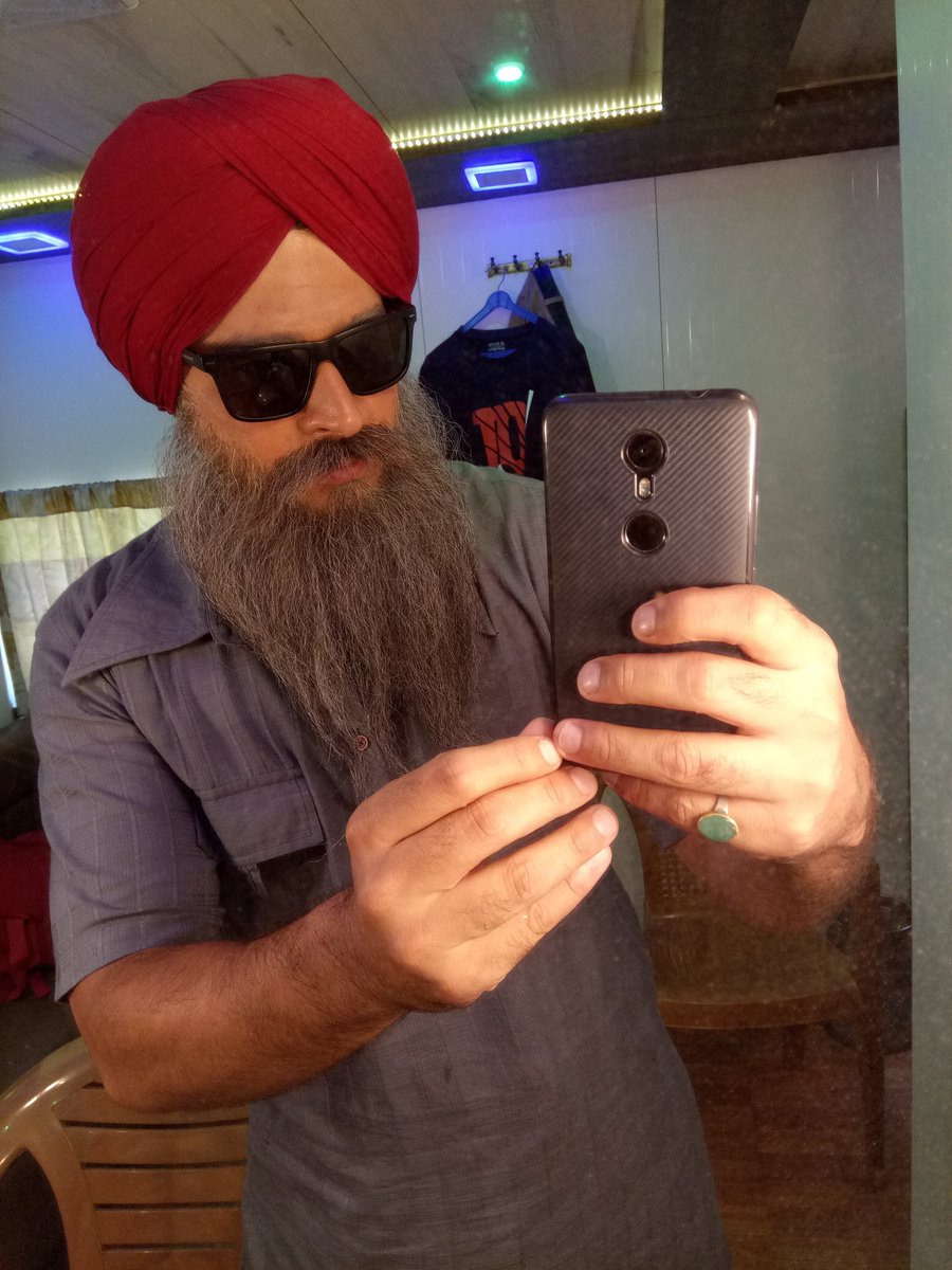 karansharmaazad's tweet photo. Sardar ji in new avtaar.. #fun #Time #before #SHOOT #chandershekar #azadi https://t.co/ZetC1BL2Np