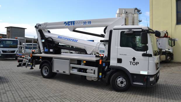ConstructionCay's tweet photo. A découvrir sur @ConstructionCay ce matin: des #télescopiques @BobcatCompany chez @CEMEXFrance / une #nouvelle #niveleuse #allemande chez @Lomater_ltda / @CTEPlatforms sur le podium @steelprize / le #fonçage par @thyssenkrupp.
https://t.co/JhebsYNHU3 https://t.co/nUeZsdYYwN