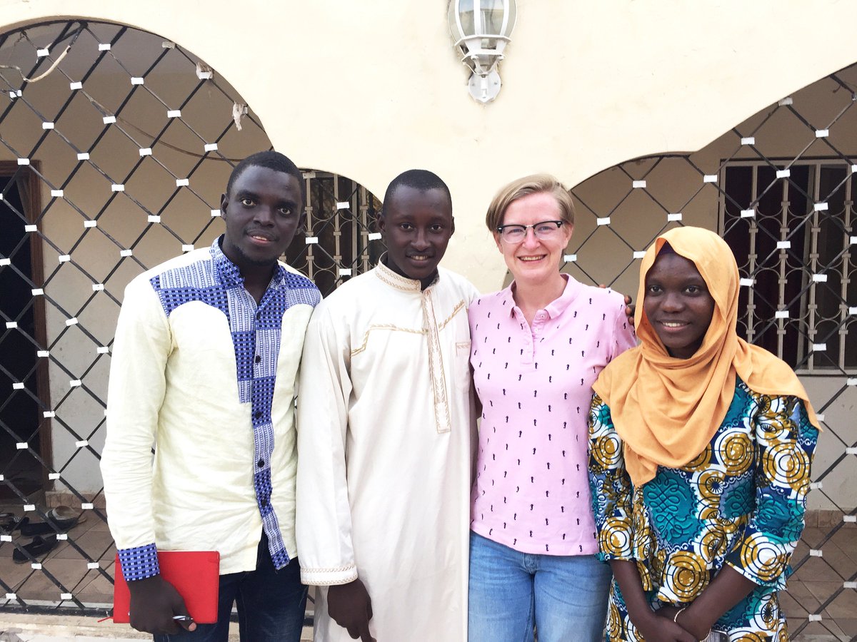 wakajeng's tweet photo. @UTGFellowship The Leadership Fellowship this Saturday held its Team Building activity. This involved discussions on next semester's recruitment plans and an elaborate activity scheme. Thanks to all that attended, and a special one for those that organized and prepared Iftar. https://t.co/62zpxTjr8e