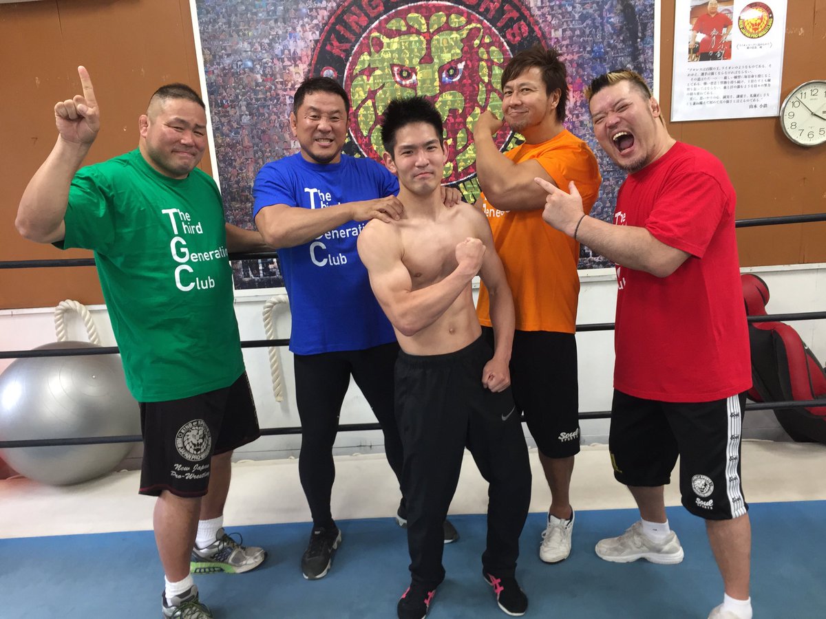wataru_inoue's tweet photo. 道場で第3世代の4人と、このスポーツ教室のコーチである井上たかひろさんと一緒に身体を動かしました。
俺にとって久しぶりの道場での練習でしたが、汗を流すって気持ちイイ!大声を出すって気持ちイイ!身体を鍛えるって楽しい!とても有意義な時間でした
#thethirdgenerationclub
#athlticcamplion https://t.co/oti49U1Syc