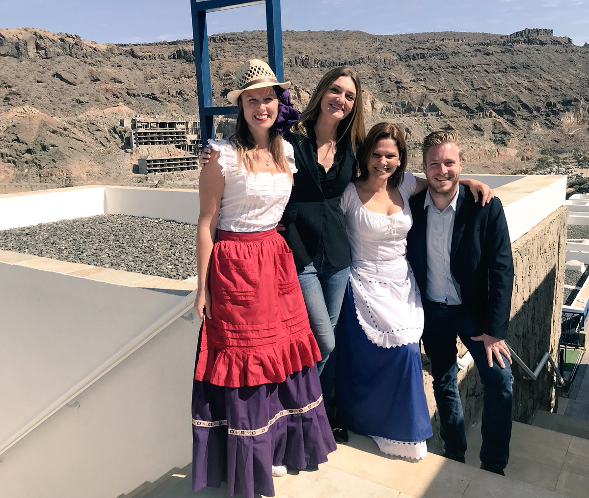 ZoeMWCCB's tweet photo. Such a pleasure to have @marc_schnitzer &amp; Frederica here at #ClubCalaBlanca #LifeatDiamond #oneteamonedream #Diamondcareers @LuzGarc89231962 https://t.co/dmct7rcuN4