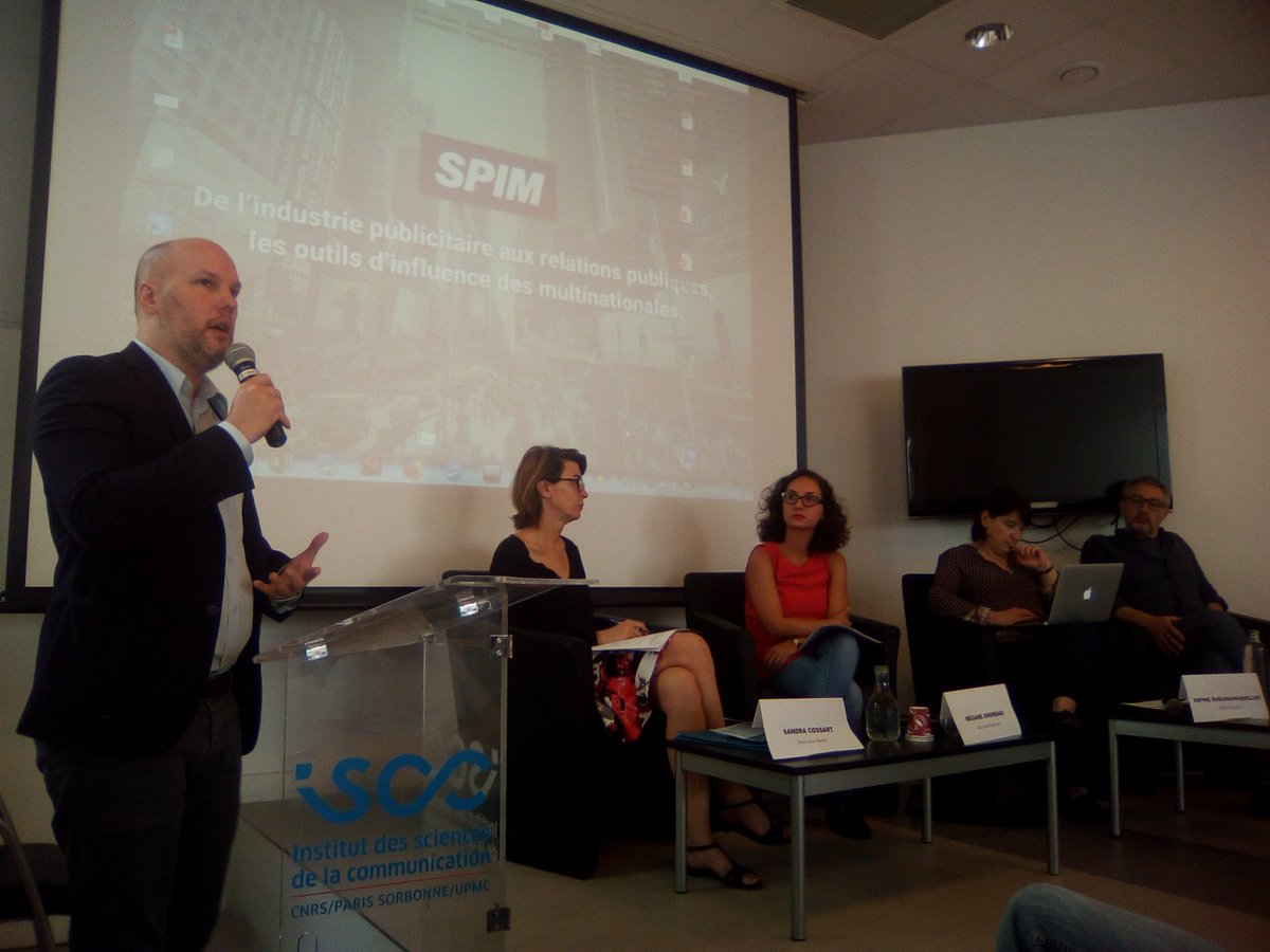 ComDemocratie's tweet photo. 5e table ronde du #ColloqueSPIM avec @meganeghorbani de @foodwatch_fr, Sophie Dubuisson-Quellier du @CNRS, @BrunoGDavid et Sandra Cossart de @Asso_Sherpa : « Analyses croisées des diverses stratégies et outils de régulation du blanchiment d’image », animée par @_yonnel_ https://t.co/exWJXnBaAu