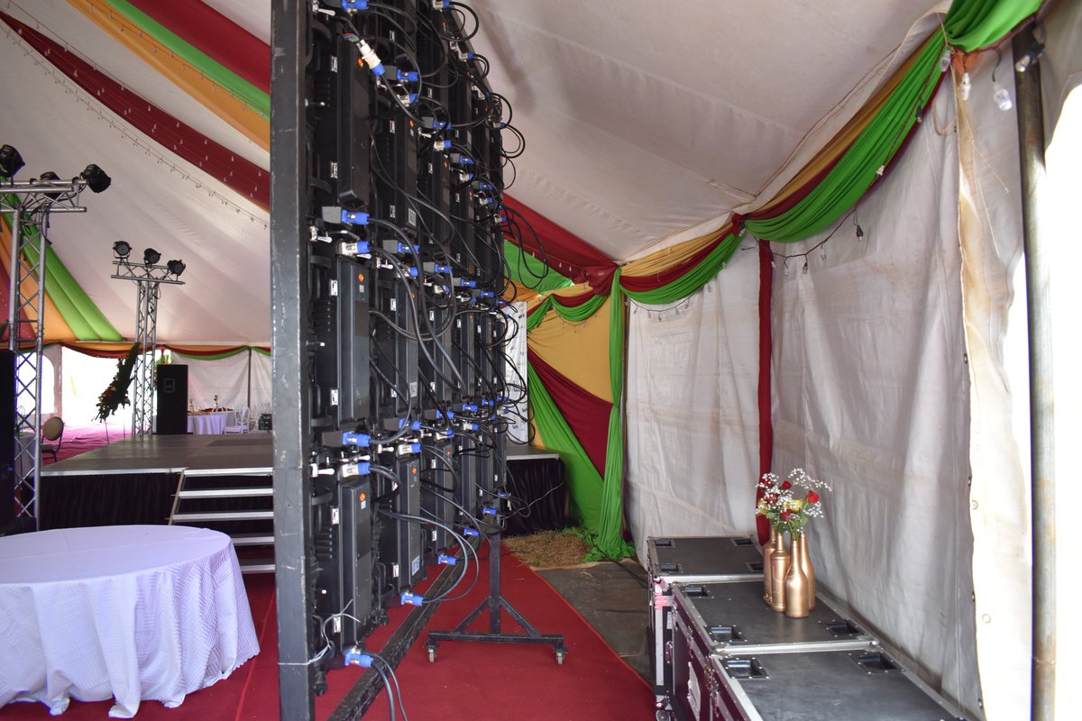 PillarAudio's tweet photo. Modern, reliable &amp; easy install outdoor LED screens for hire in high resolution pixel pitches to suit your event. https://t.co/pAmNbcgRRc