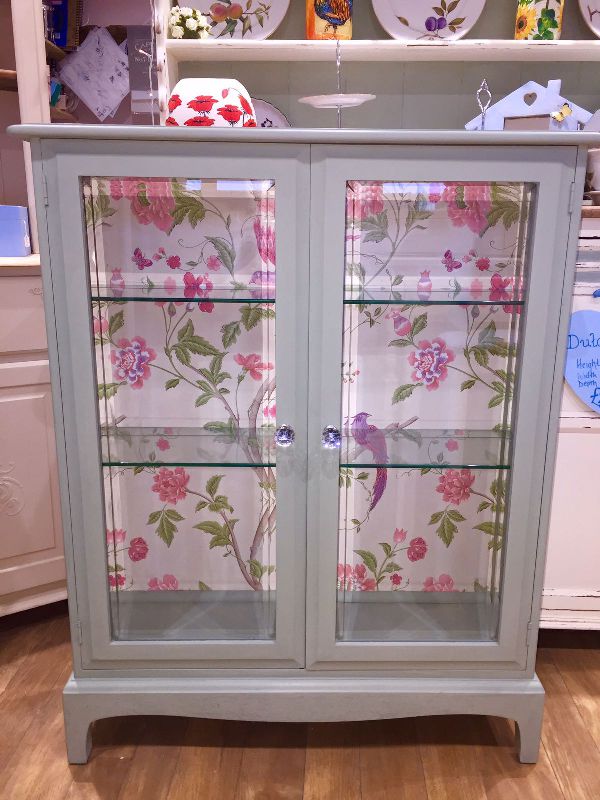 Revamp your own furniture - Tracey is on hand to give you advice, techniques, paints &amp; brushes to make it look ace first time. #worcestershirehour