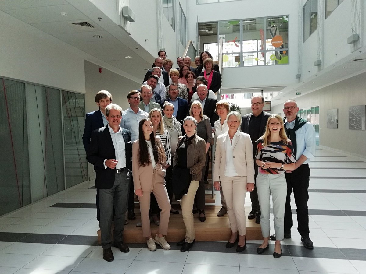 PeterWigge's tweet photo. @BMC_eV Studienreise nach #Tallinn - Was das #deutsche vom estnischen #Gesundheitswesen dringend lernen sollte: Offenheit für Innovationen, echte Solidarität statt Partikularismus und Risikobereitschaft! https://t.co/50U7xCrpYh