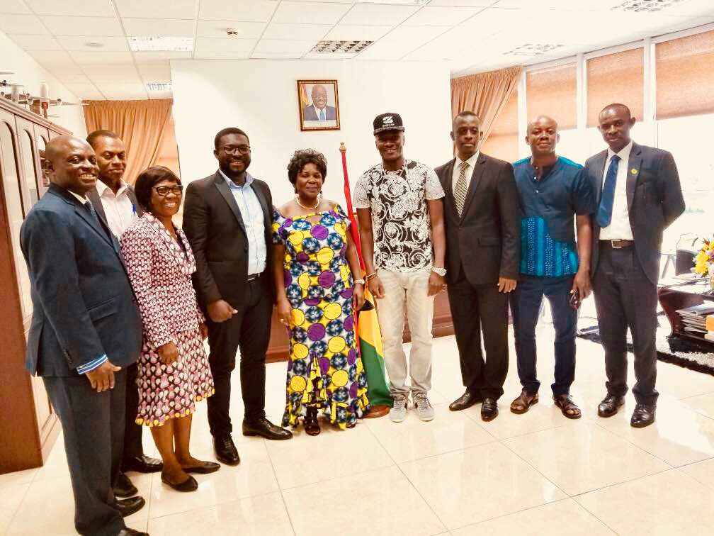 ASAMOAH_GYAN3's tweet photo. Paid a courtesy call on the Ministry of Aviation and the Hon. Minister, Madam Cecilia Abena Dapaah with my team to brief Her on the status and progress of BabyJet Airlines...#ProudGhanaian @AnimSammy @TheNYAPhar @BaffourGyan4 @PrinxRandy @BabyJetApp @ParadisePac1 https://t.co/n3WSVEH7DC