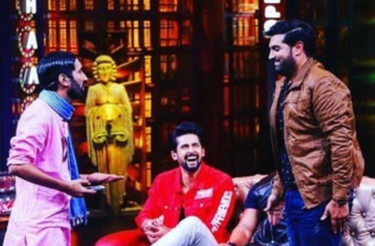 TanushreeKarma7's tweet photo. @_ravidubey @Iamksgofficial @ikunaalroykapur
#3dev cast in set of #entertainmentkiraatat9 for #3Devpromotion
#3devon1stjune in theatre https://t.co/szNhvqzeTn
