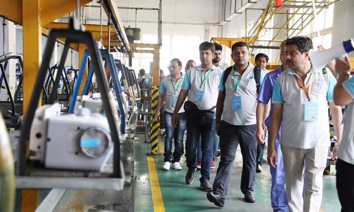 JackSewing's tweet photo. #India #Jack #sewing Nearly 100 Jack India Sub-dealers visited Jack sewing machine co., ltd. 
they all feel pride to sell Jack sewing machine 
@JackSewing https://t.co/FYdbE4yqsK