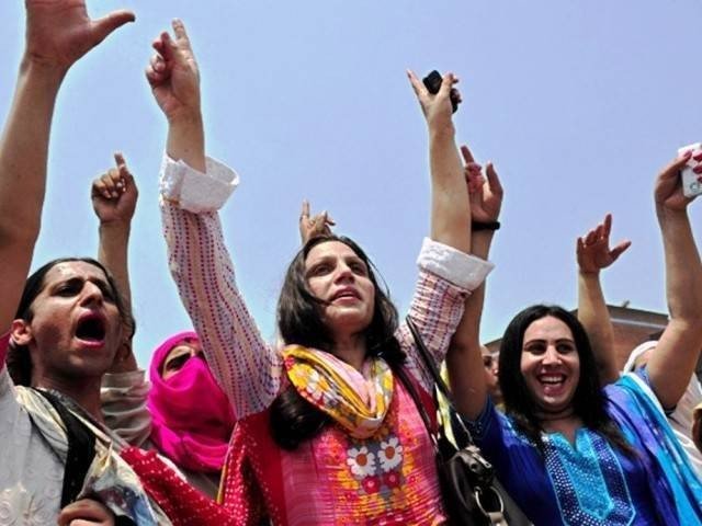 Humanrightspak5's tweet photo. K-P assembly votes to support rights of transgender #pakistan #transgender #kpk #islamabad https://t.co/4lgRqMLRfA