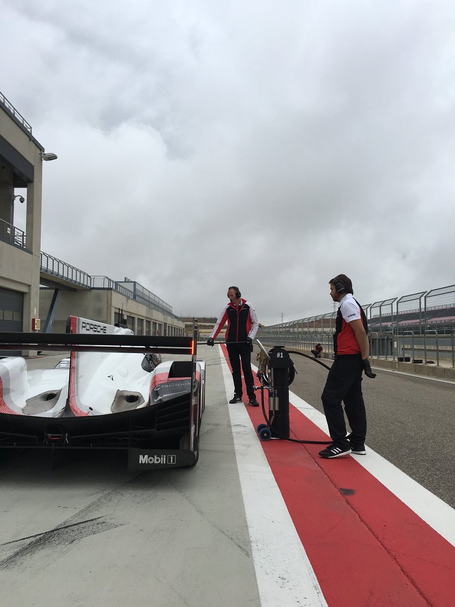 PorscheFormulaE's tweet photo. Now it’s @harrismonkey time 👍 https://t.co/cwSL4GaSeJ