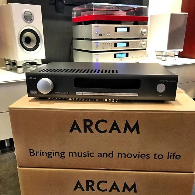 AudioVenue's tweet photo. Arcams new integrated amplifiers now in stock. #arcam #arcamamplifier #amp #amplifier #sa10 #sa20 #bowersandwilkins #bandw #bw #bowers #loudspeakers #speakers #b&w #700series #700s2 #707s2 #isoacoustics #rotel #projectaudio #debutcarbon #hifi #audio #… https://t.co/wcPOiVYMcA https://t.co/ynoHkfRPLJ