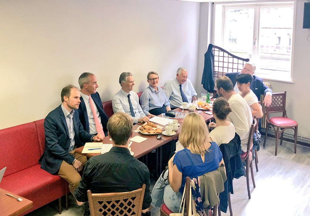 UnAutreLille's tweet photo. 📢 Conférence de presse des élus du groupe #UnAutreLille ce matin ! #CapSur2020 https://t.co/AGU4wAVQ9s