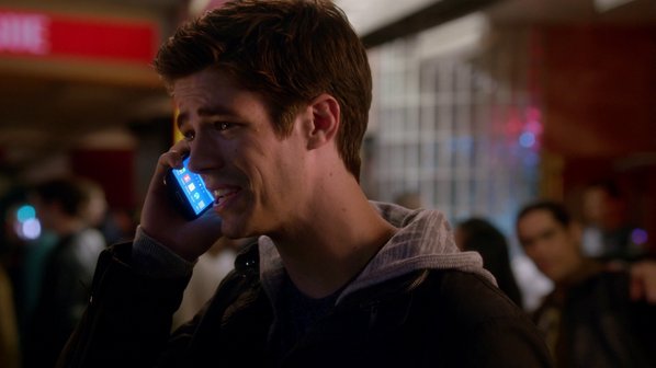 StephenKPByrne's tweet photo. Must be really annoying to Barry Allen
getting phone calls from all the friends 
at all hours of the day asking him
to go steal McNuggets for them. 😂🤣🤣

Tom : " You forgot the sauce Grant "
Barry : " Really Tom, again ? "

🤣😂😂🤣

@TomFelton 
@dracomallfoys https://t.co/UVfOY3fUyk