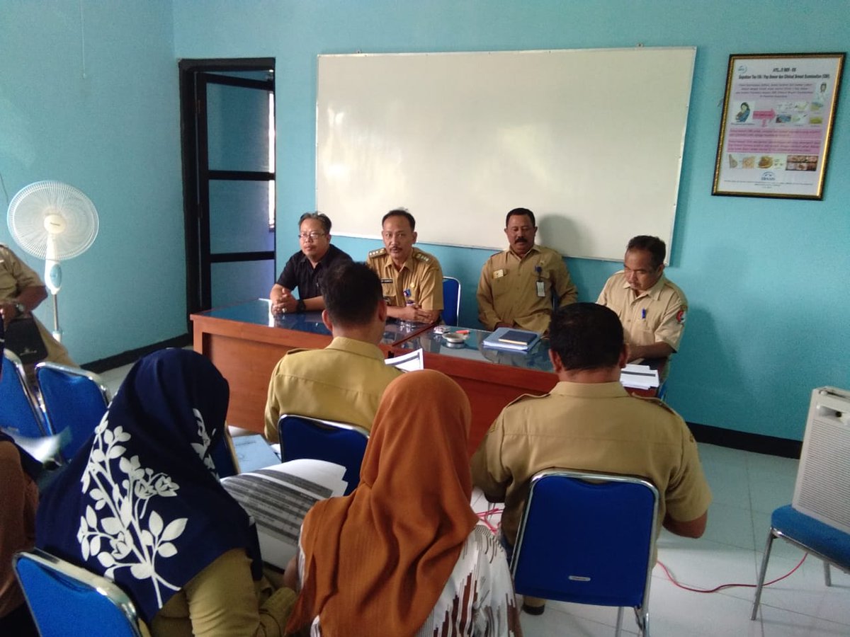 Konferensi Kades dan Perangkat Desa Kec Kedewan. Ramadhan penuh Berkah.
#JelajahDesa2018 
#TPPIJawaTimur 
#TPPIBojonegoro 
#TPPIBojonegoro 
#TPPIBojonegoro 
#TPPIBojonegoro 
<a href="/jokowi/">Joko Widodo</a> 
<a href="/cakimiNOW/">A Muhaimin Iskandar</a> 
<a href="/EkoSandjojo/">Eko P. Sandjojo</a>