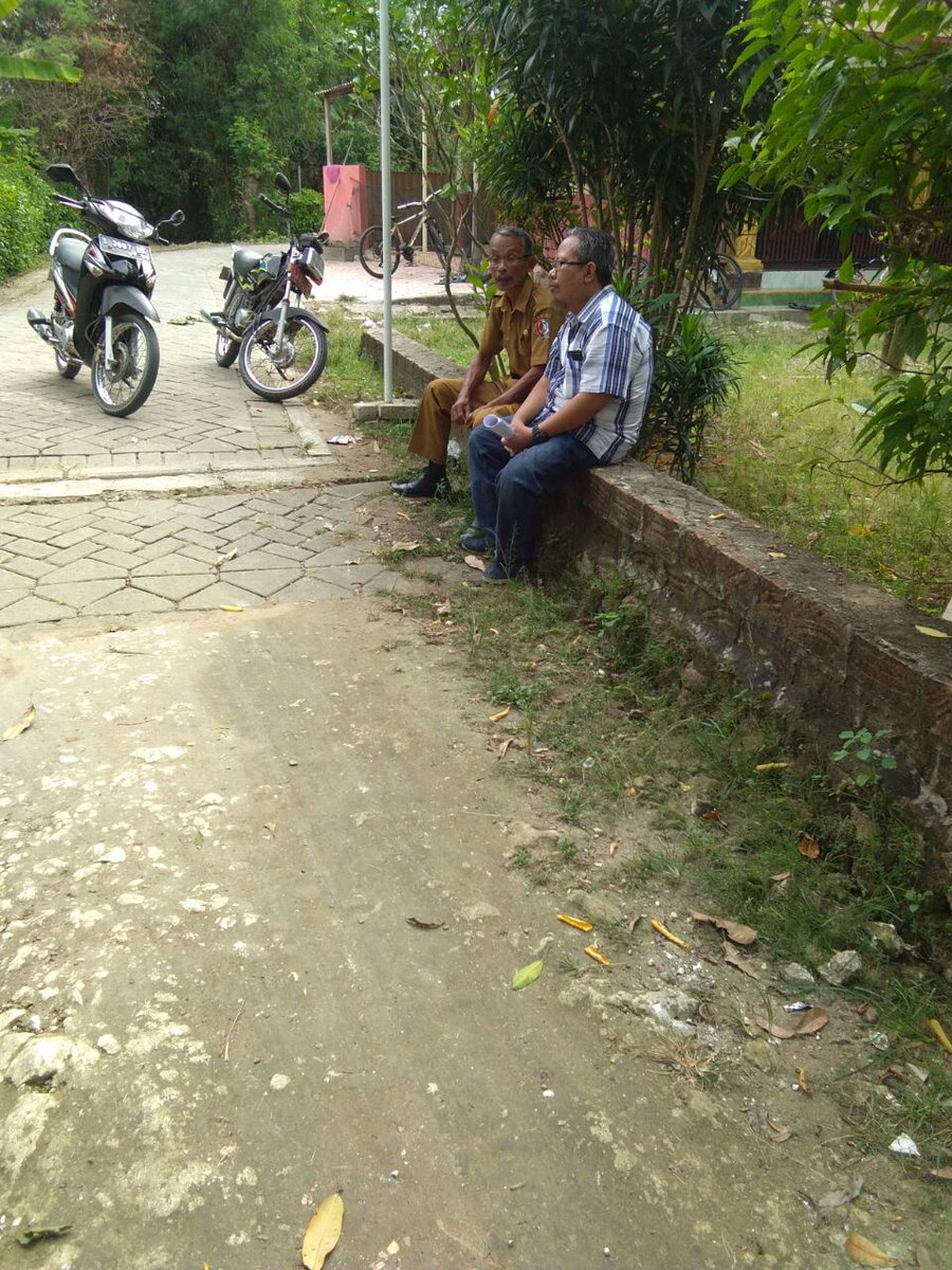 Bar muter sama perangkat monitoring pelaksanaan 2018 kesel mandeg disek, Ramadhan penuh Berkah.
#JelajahDesa2018 
#TPPIJawaTimur 
#TPPIBojonegoro 
#TPPIBojonegoro 
#TPPIBojonegoro 
#TPPIBojonegoro 
<a href="/jokowi/">Joko Widodo</a> 
<a href="/cakimiNOW/">A Muhaimin Iskandar</a> 
<a href="/EkoSandjojo/">Eko P. Sandjojo</a>