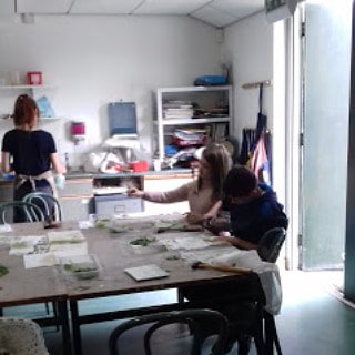 MakersWales's tweet photo. Great to start working with Cardiff YMCA Young Carers again yesterday with tutor @clairecawtetextiles
@YMCACardiff #youngcarers #learning #craft #makerswales #cardiff #learningcraft #makersguildinwales #craftworkshop https://t.co/TDMaDOu5nr