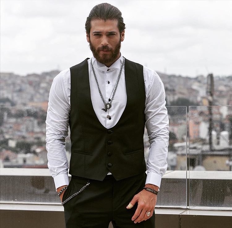 📸 | Can Yaman Instagramda Paylaştı! <a href="/canyaman1989/">Can Yaman</a> 

⚔️ Can Divit ⚔️ Yeni imaj, karakter ve proje için müthiş heyecanlıyım , teşekkürler .. 🙏🏻<a href="/ilkerbilgi/">ilker Bilgi</a> 🙏🏻@cuneytsayil 👏🏻 #ErkenciKuş <a href="/startv/">STAR TV</a> 👈🏻 <a href="/erkencikusdizi/">Erkenci Kuş</a> 🙌🏻 

instagram.com/p/BjUZQfMDxPS/