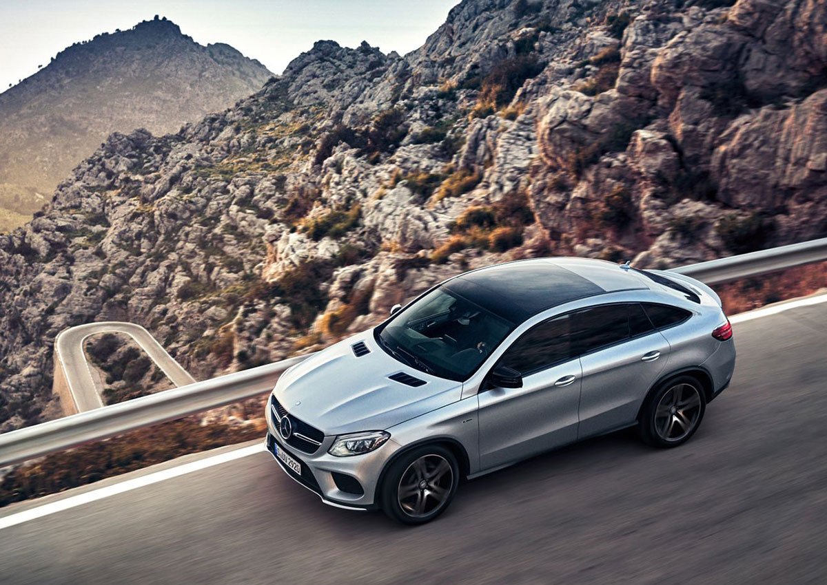 mengerlerist's tweet photo. Standart donanımdan AMG modeline kadar: GLE Coupé ilk metrelerden itibaren gerçek bir spor coupé sürüyor hissi verir.
#mercedesbenz #gle #coupe #dynamicselect #activecurvesystem #suv #viraj #duygusalzeka #star #premium #luxury #amg #exclusive #thebestornothing https://t.co/6g9bCl0KVt